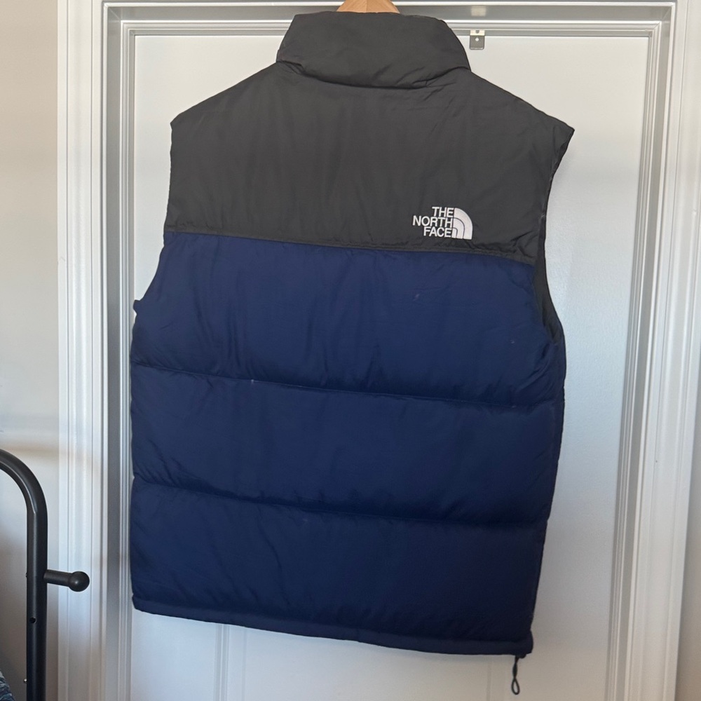 The North Face Men's Black and Navy Vest - Picture 3 of 3